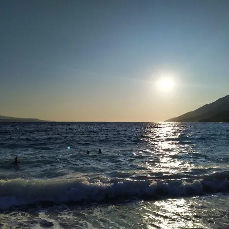 شقة Kupine بول